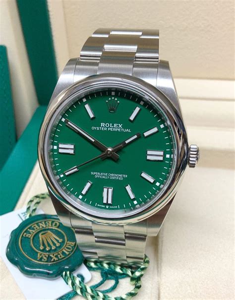 rolex corona verde prezzo|Orologio Rolex Oyster Perpetual 41 in acciaio Oystersteel.